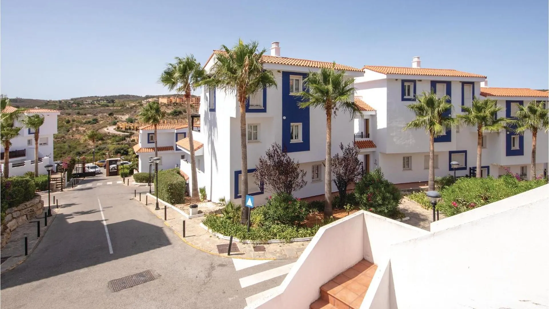 3 Bedroom Amazing Apartment In La Duquesa Castillo de Sabinillas